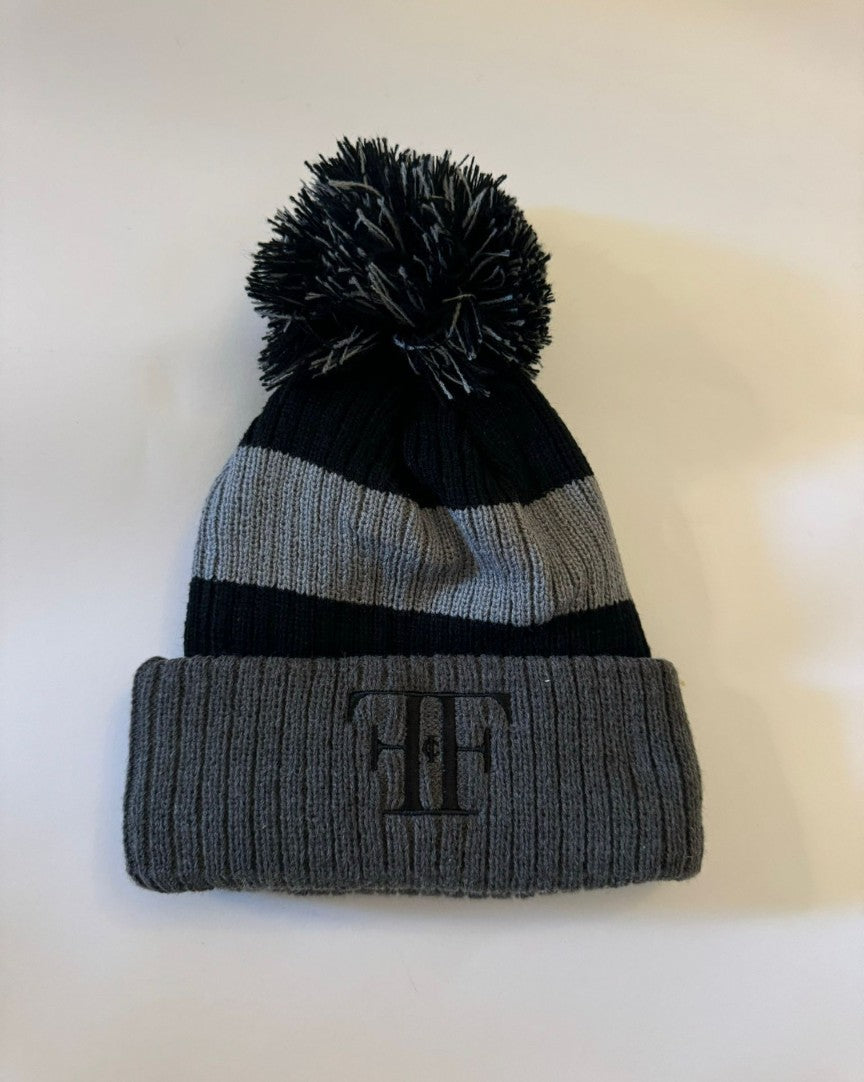 Signature logo bobble hat