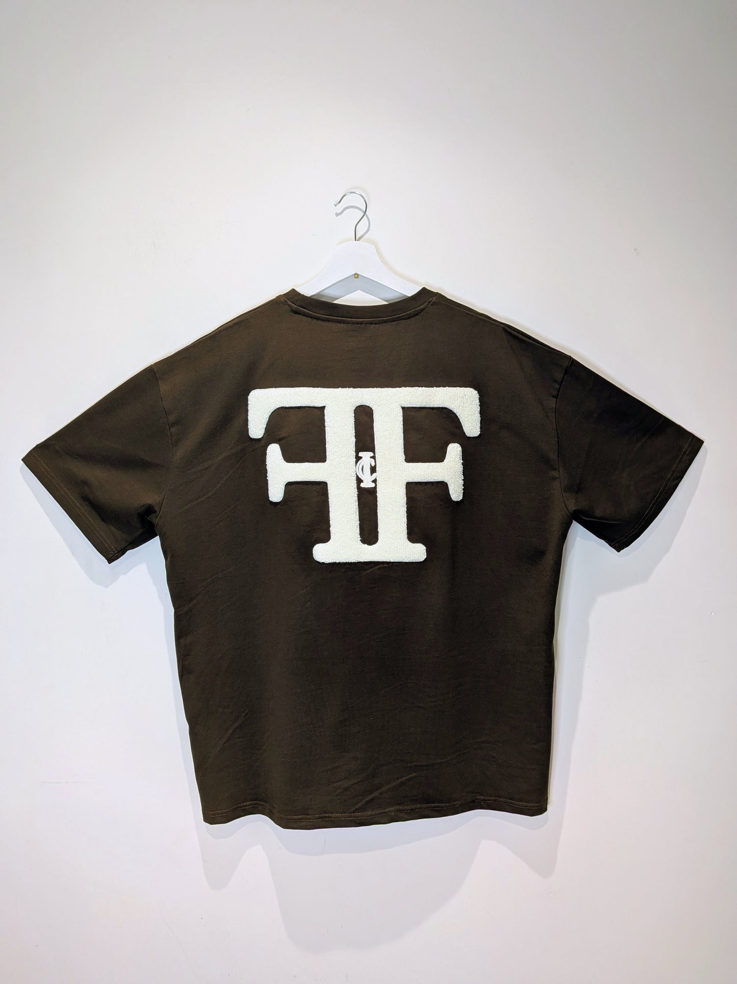 Signature logo embroidered T-shirt shirt
