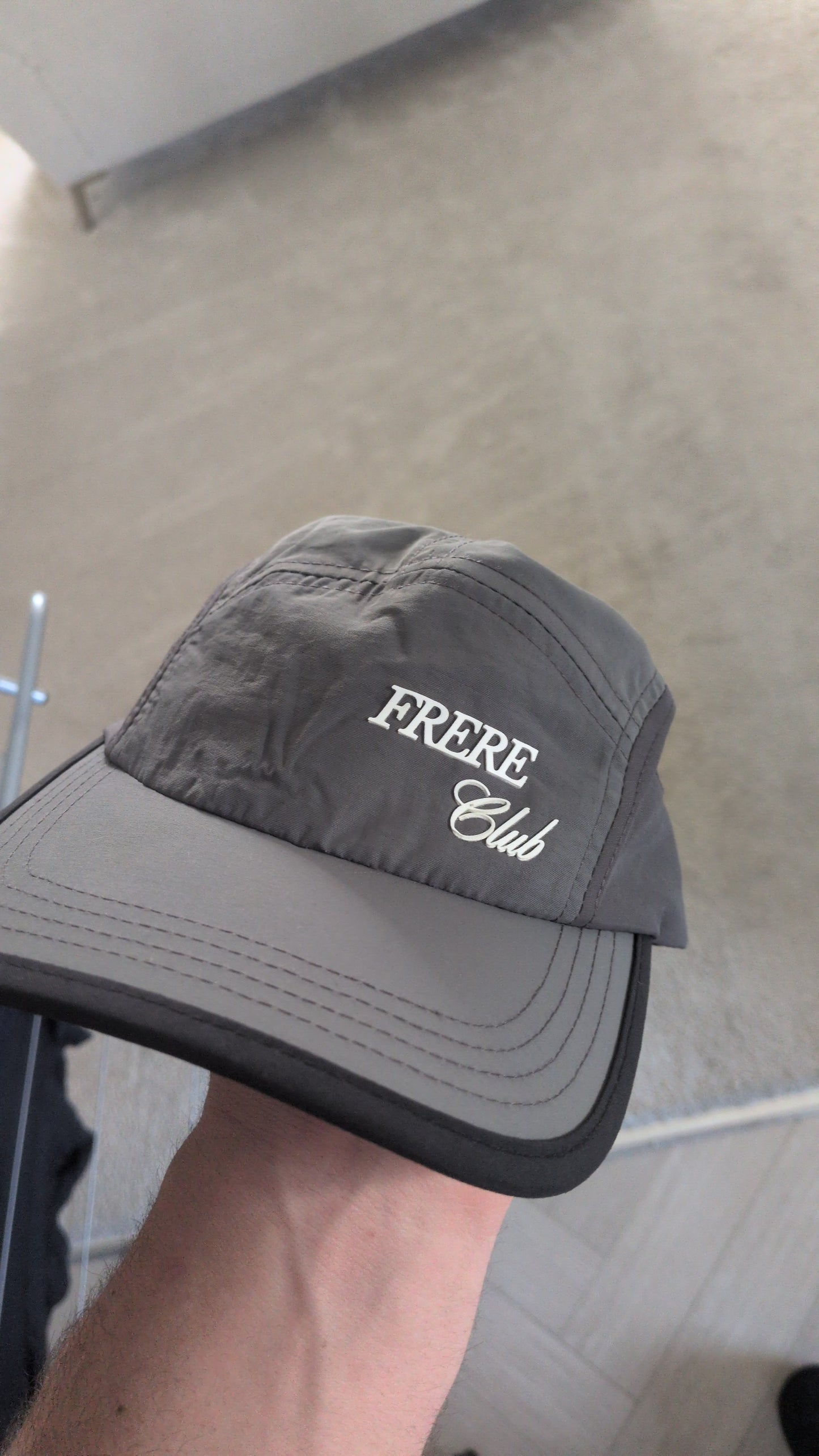 FRÉRE club running cap